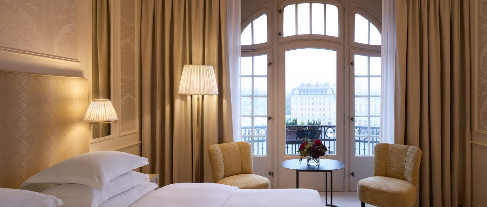 Deluxe Sea View Room